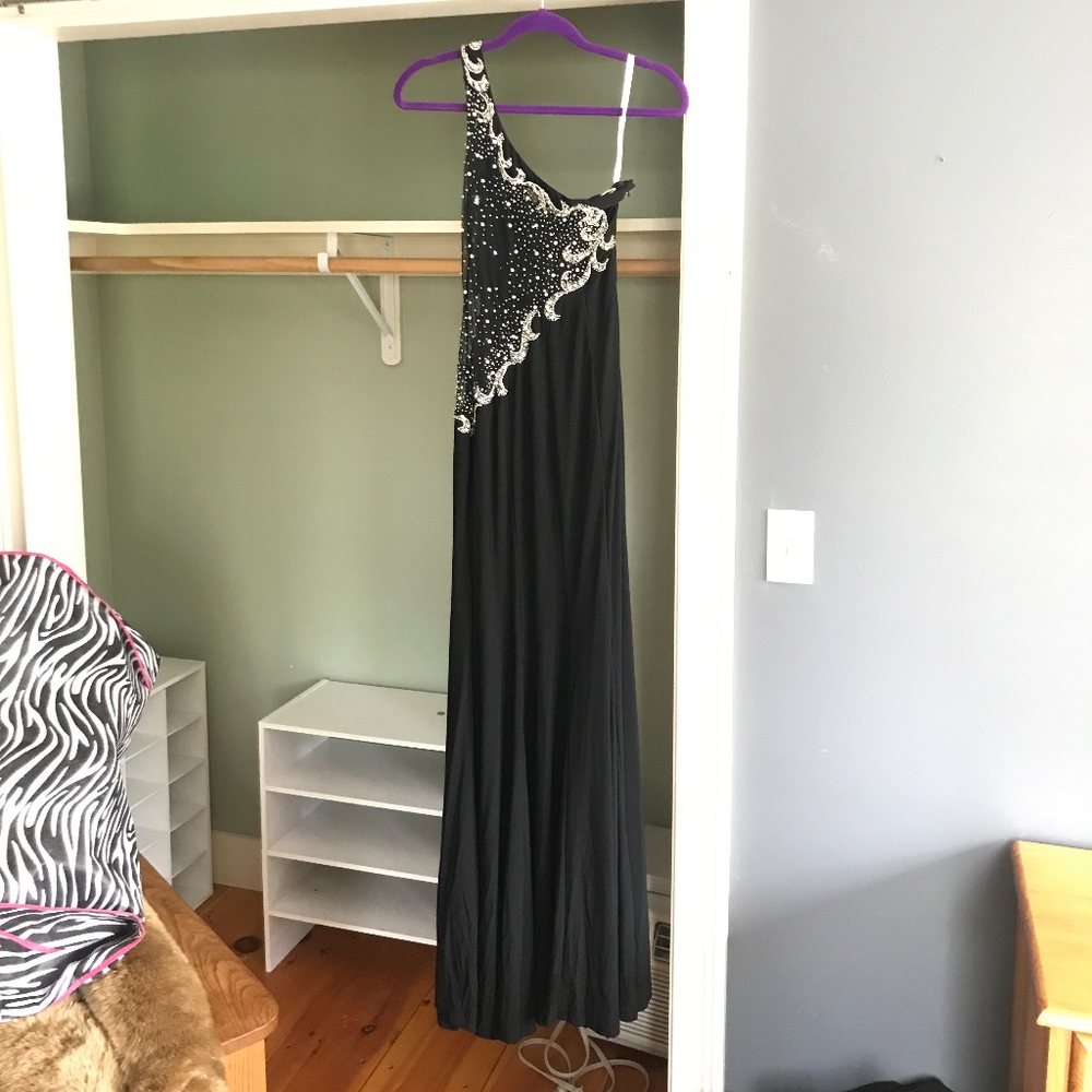 Prom Dress - Picture 2 of 5